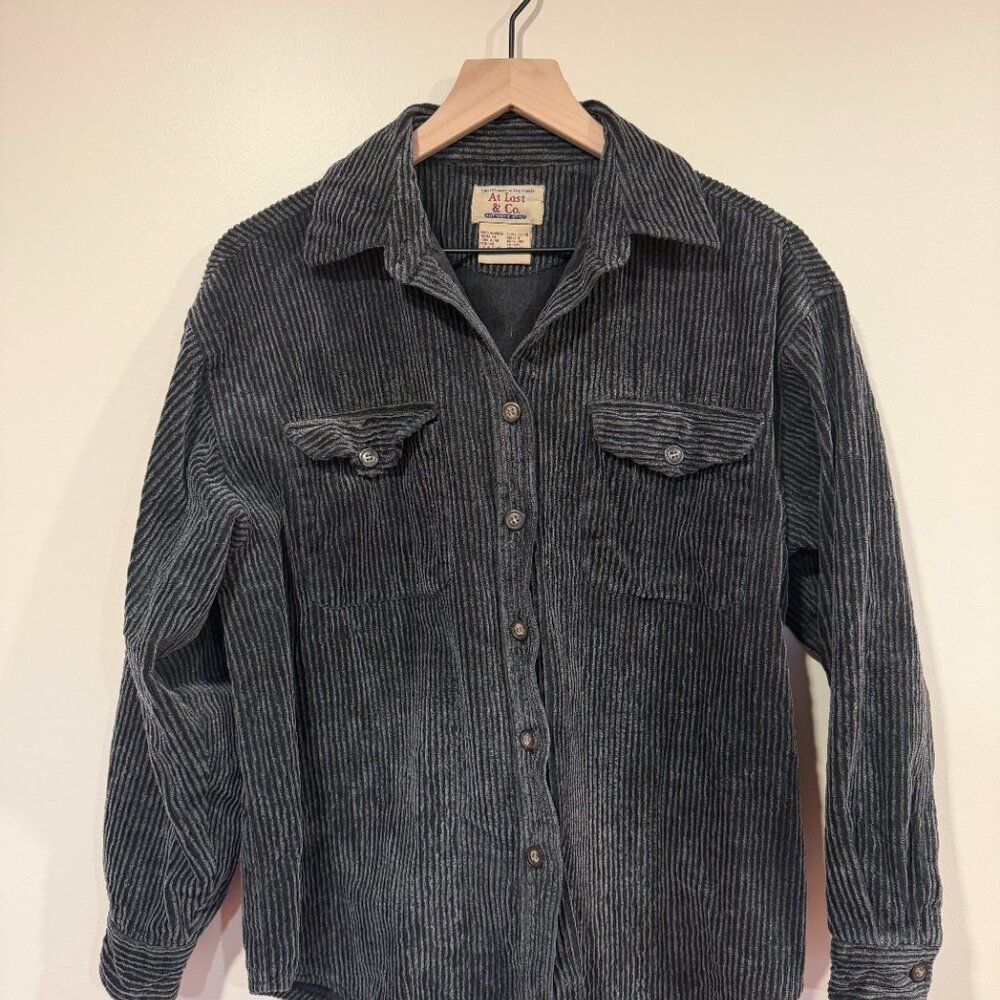 At Last & Co vintage Women's Size M 100% cotton corduroy button down - Picture 4 of 8